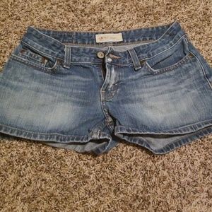 🇺🇸MURICA SALE🇺🇸BKE faded denim shorts, size 26